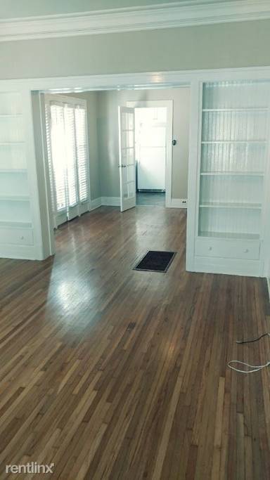 Main picture of 1727 N Alexandria Ave