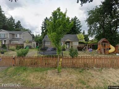 Main picture of 5209 SE 128th Ave