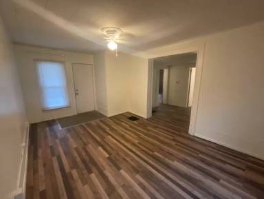 Main picture of 820 Throop St