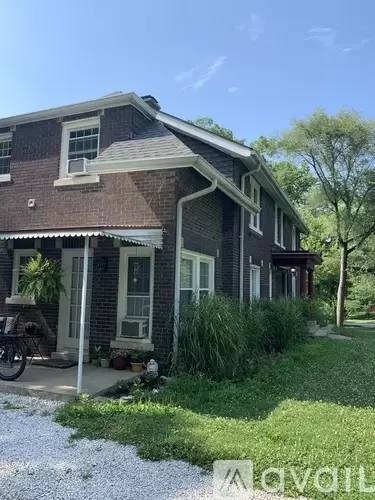 Main picture of 124 Northwood Blvd