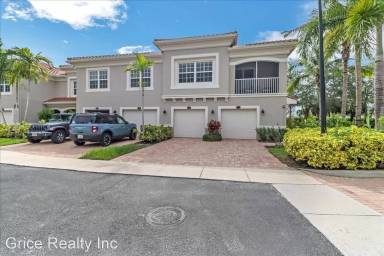 Main picture of 8540 Violeta St