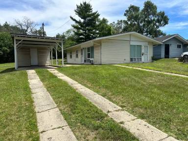 Main picture of 4041 Kentucky St