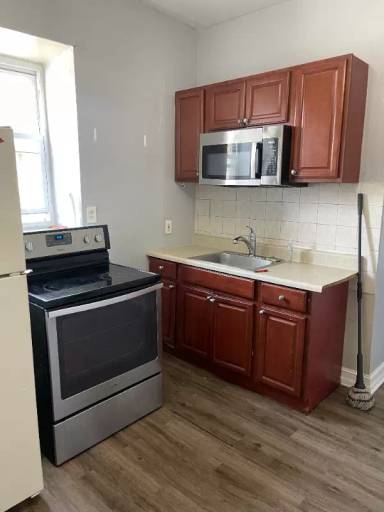 Main picture of 5637 Chew Ave