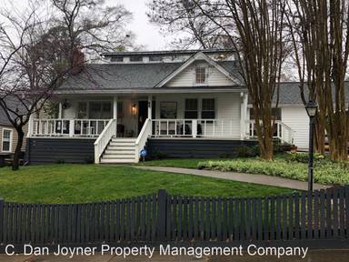 Main picture of 13 Douglas Dr
