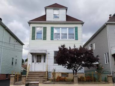 Main picture of 23 Division Ave