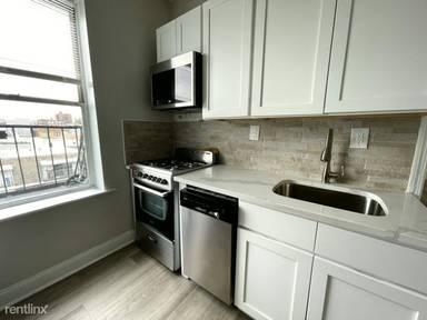 Main picture of 332 61st St Apartments