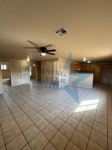 Main picture of 1521 Kansas Ave