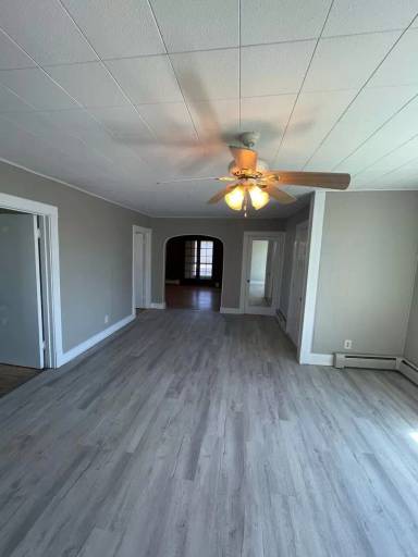 Main picture of 10516 Railroad Ave