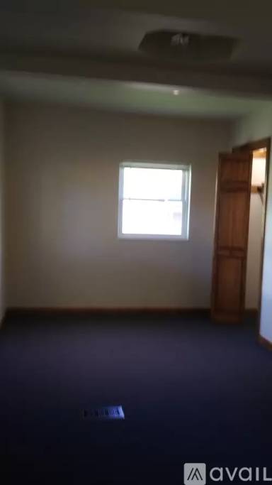 Main picture of 2014 Kimball Ave