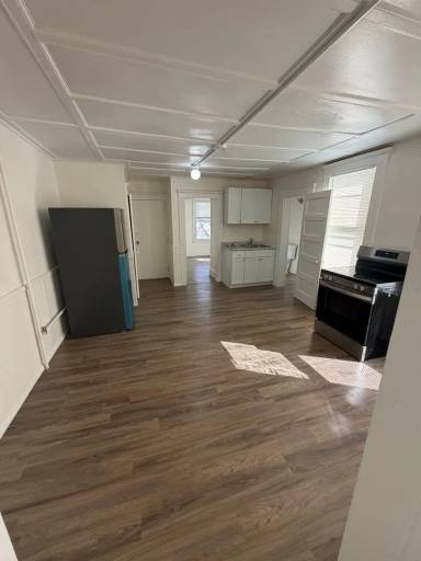 Main picture of 49 Washington Ave