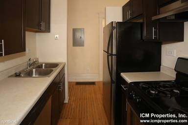 Main picture of 3521 N Wilton Ave