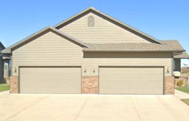 Main picture of 2110 E Village Estates Dr