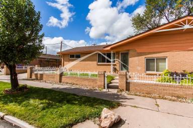 Main picture of 3625 Wolff St