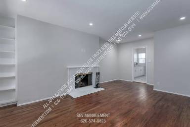 Main picture of 941 W Huntington Dr