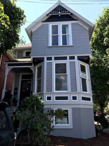 Main picture of 2803 SW 1st Ave