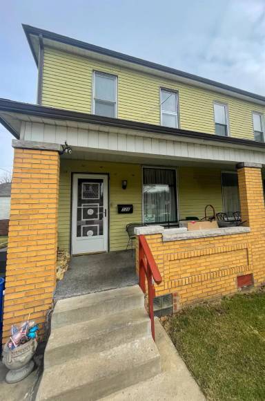 Main picture of 528 Lawson Ave