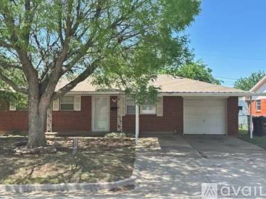 Main picture of 721 N Bristow Ave