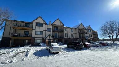 Main picture of 2330 N 44th St