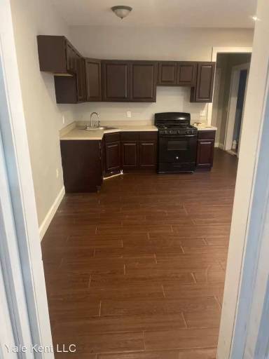 Main picture of 494 Stuyvesant Ave