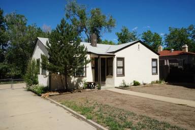 Main picture of 726 N Logan Ave