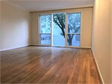 Main picture of 242 G St SW