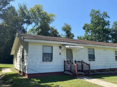 Main picture of 3153A Redbud Ln