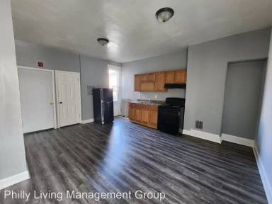 Main picture of 1317 W Allegheny Ave