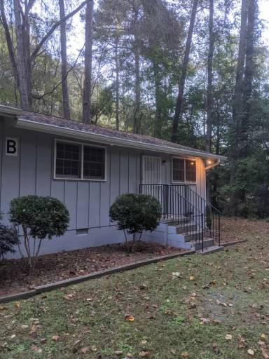 Main picture of 529 Hillsborough St