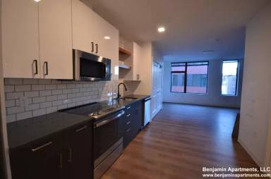 Main picture of 95 Brighton Ave