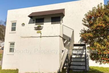 Main picture of 15 Sawyer St
