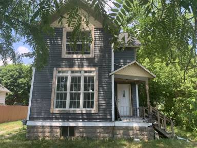 Main picture of 2249 S Hamilton St