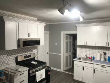 Main picture of 62 Coggeshall St