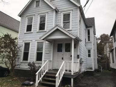 Main picture of 322 Beecher St