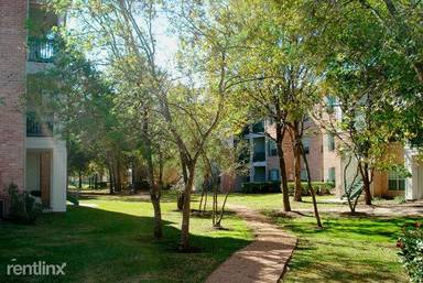 Main picture of Lexington Apartments Houston
