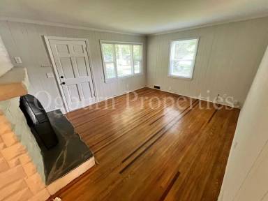 Main picture of 2311 Redbud Ln