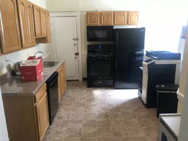 Main picture of 1114 Commonwealth Ave