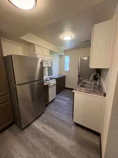 Main picture of 100 W Jensen Cir