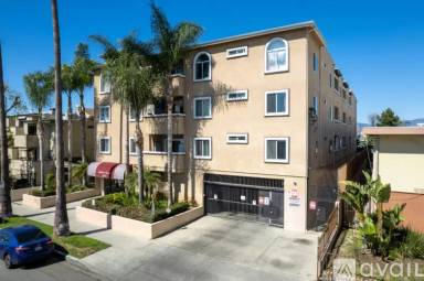Main picture of 14431 Valerio St