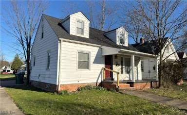 Main picture of 5115 Stanley Ave