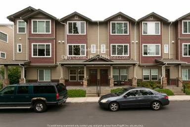 Main picture of 10584 NE Cedar Falls Loop