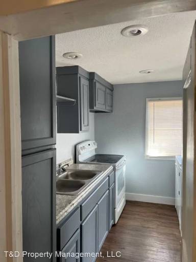 Main picture of 2204 18th St