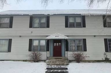 Main picture of 1020 Lake Ave