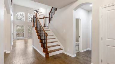 Main picture of 706 Grove Bnd