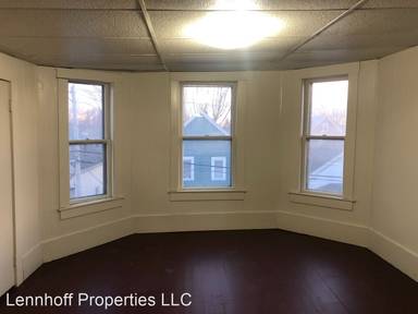 Main picture of 230 Lincoln St