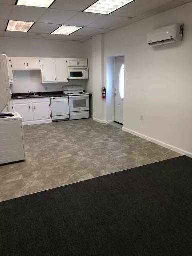 Main picture of 306 N Jefferson St