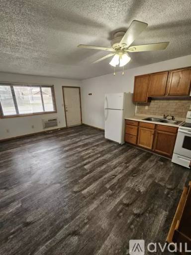 Main picture of 2222 32nd St S