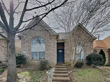 Main picture of 1253 Travers Cv