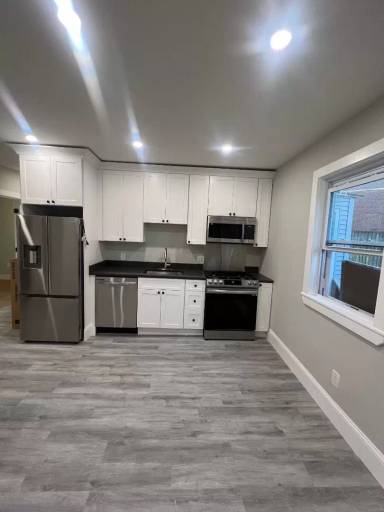 Main picture of 42-44 Irwin St. - Apt 1-2