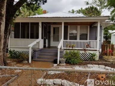 Main picture of 120 De Haven St