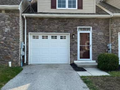 Main picture of 702 Grant Dr